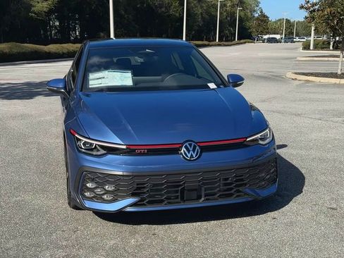 New 2026 Volkswagen GTI SE image 3