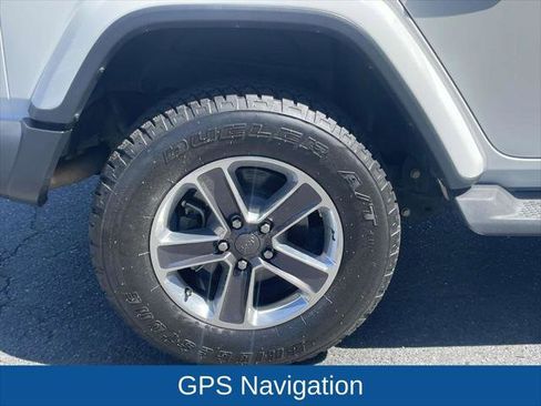Certified 2019 Jeep Wrangler Unlimited Sahara AWD/4WD image 13
