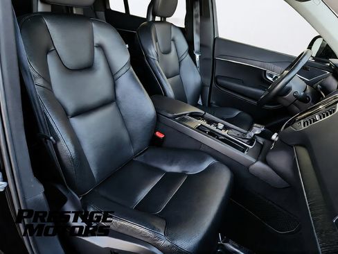 Used 2020 Volvo XC90 T6 Momentum AWD/4WD image 35
