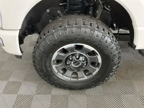 Used 2023 Ford F350 Platinum w/ Tremor Off-Road Package AWD/4WD image 32