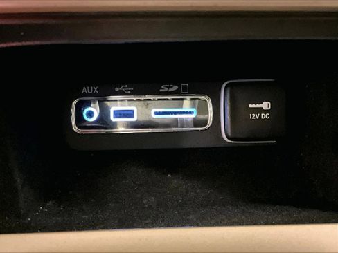 Used 2017 Jeep Grand Cherokee Overland image 27