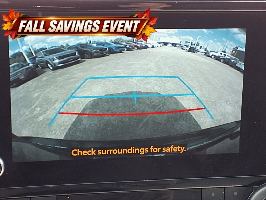Used 2023 Toyota Highlander XLE AWD/4WD image 29
