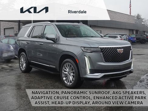 Used 2022 Cadillac Escalade Premium Luxury image 1