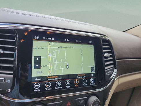 Used 2020 Jeep Grand Cherokee Overland image 22