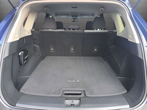 Certified 2023 Nissan Rogue SV image 10