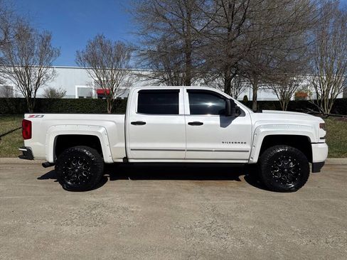 Used 2016 Chevrolet Silverado 1500 LTZ Z71 w/ LTZ Plus Package image 2