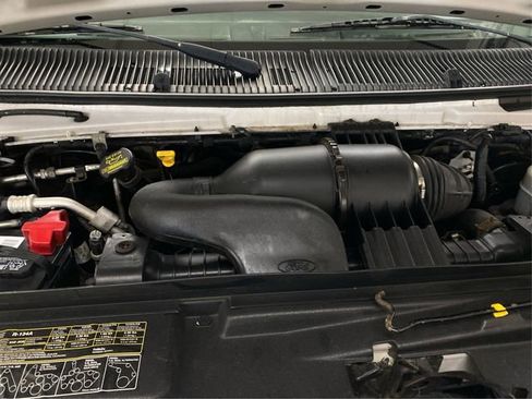Used 2013 Ford E-250 and Econoline 250 w/ Commercial Cargo Van Pkg RWD image 10