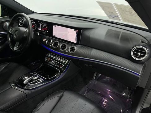 Used 2017 Mercedes-Benz E 300 4MATIC image 20