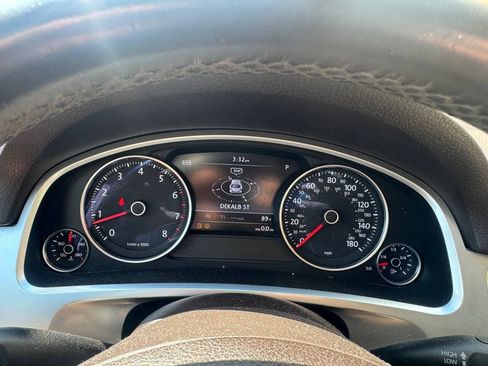 Used 2015 Volkswagen Touareg VR6 AWD/4WD image 7