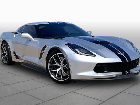 Used 2018 Chevrolet Corvette Grand Sport RWD image 3