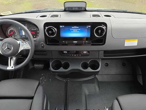 New 2026 Mercedes-Benz Sprinter 3500 image 17