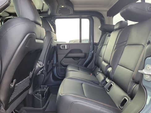 New 2026 Jeep Gladiator Sport AWD/4WD image 13