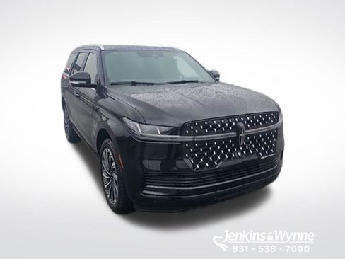 New 2026 Lincoln Navigator Black Label AWD/4WD image 3