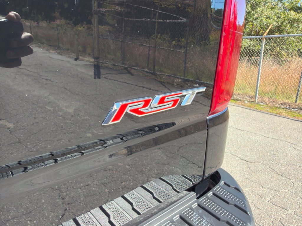 Used 2020 Chevrolet Silverado 1500 RST AWD/4WD image 18