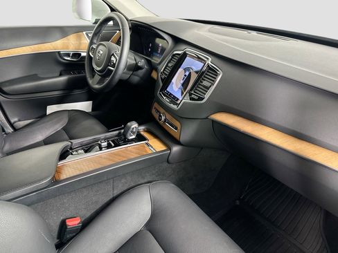 Certified 2023 Volvo XC90 B6 Plus w/ Protection Package Premier image 31