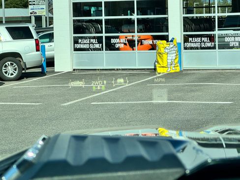 Used 2020 Chevrolet Silverado 3500 High Country image 41