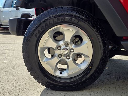 Used 2015 Jeep Wrangler Unlimited Sport w/ Trailer Tow Group image 39