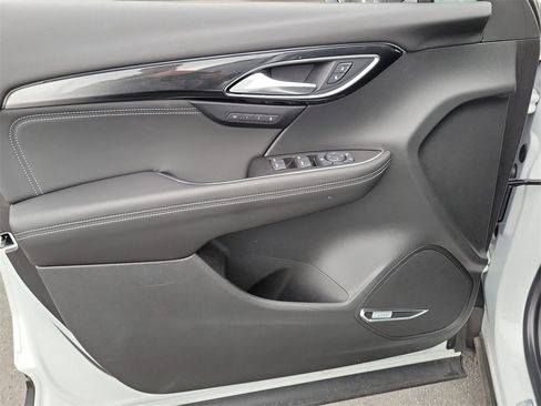 Used 2025 Buick Envision Preferred image 22