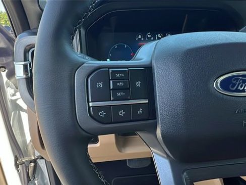 New 2025 Ford F250 Lariat w/ FX4 Off-Road Package image 31