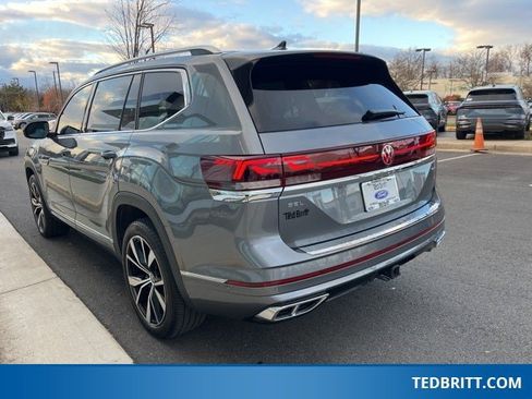 Used 2024 Volkswagen Atlas SEL Premium R-Line image 6
