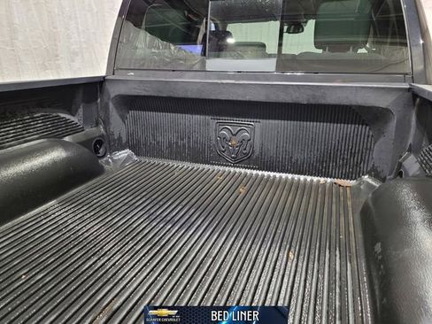 Used 2018 RAM 1500 Classic SLT w/ Luxury Group image 20