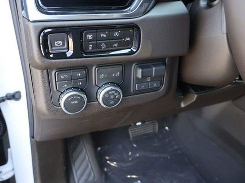 New 2026 GMC Yukon Elevation AWD/4WD image 25