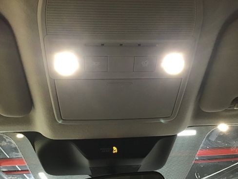 Used 2025 Nissan Kicks SR AWD/4WD image 25