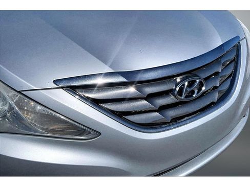 Used 2013 Hyundai Sonata SE FWD image 32