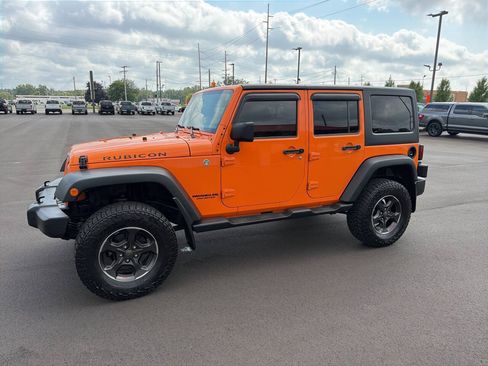Used 2013 Jeep Wrangler Unlimited Rubicon w/ Connectivity Group AWD/4WD image 6