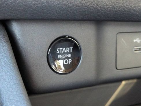 Used 2026 Nissan Rogue SV FWD image 25