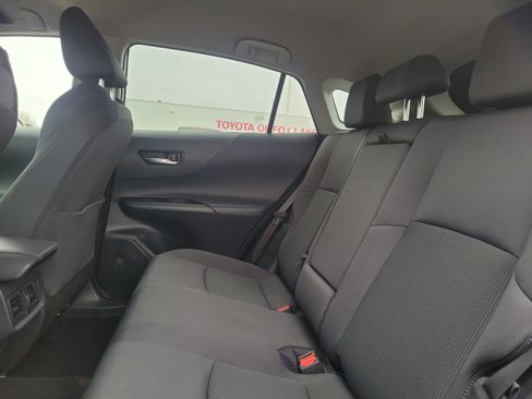 Used 2024 Toyota Venza LE AWD/4WD image 10