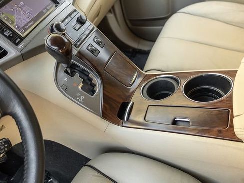 Used 2013 Toyota Venza XLE FWD image 11