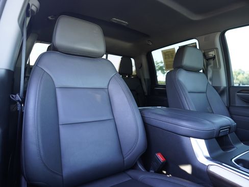 Used 2025 Chevrolet Silverado 2500 LT w/ Trail Boss Package AWD/4WD image 11