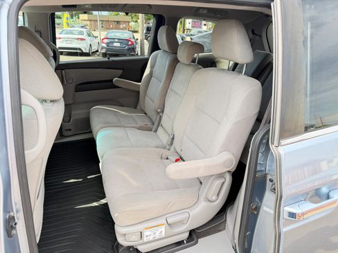 Used 2012 Honda Odyssey EX image 28