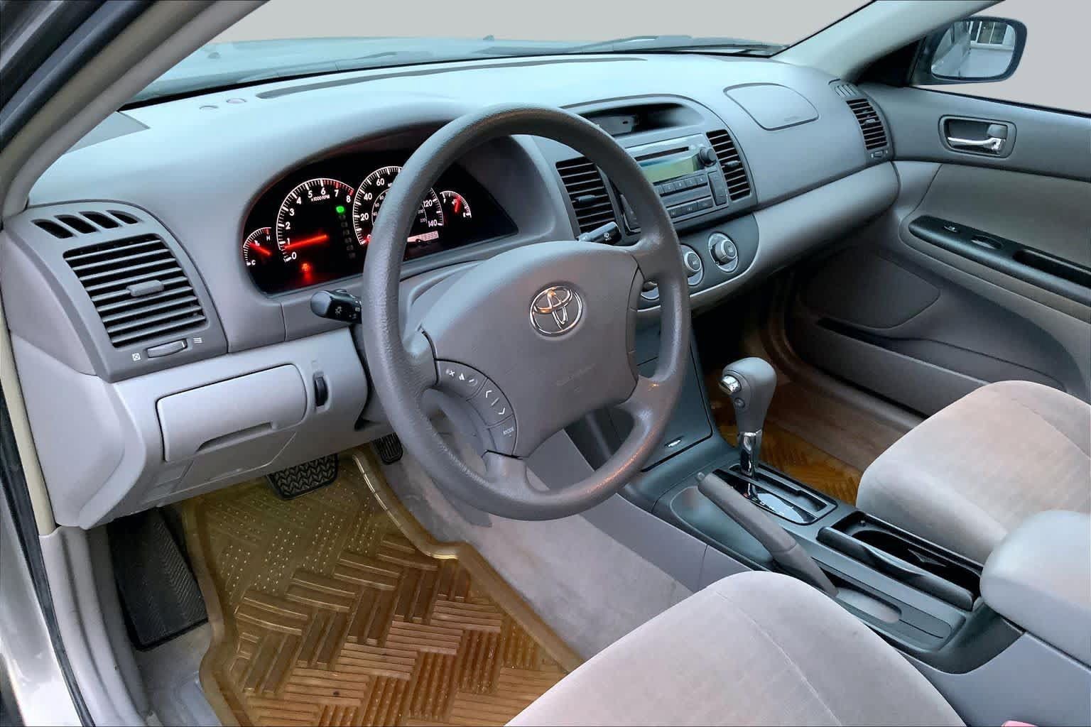 Used 2005 Toyota Camry FWD image 13