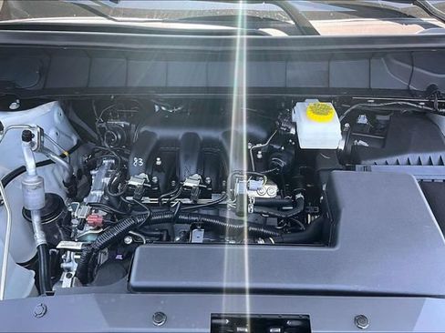 New 2026 Nissan Pathfinder SL FWD image 11