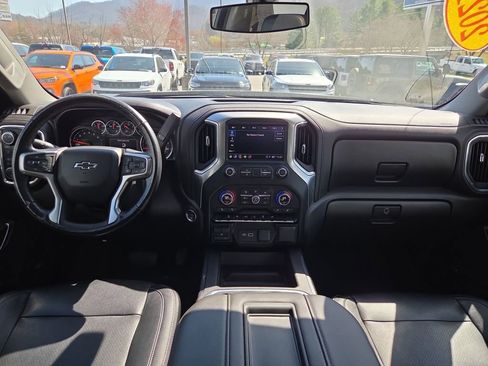Used 2021 Chevrolet Silverado 1500 RST image 15