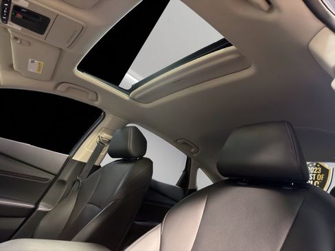 Used 2024 Honda Accord Touring image 15