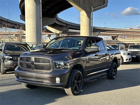 Certified 2019 RAM 1500 Express w/ Express Value Package image 4