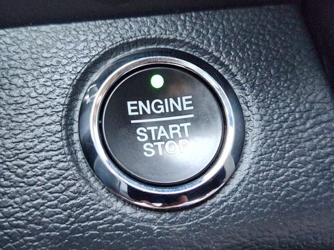 Used 2022 Ford F250 Lariat w/ Lariat Ultimate Package AWD/4WD image 21