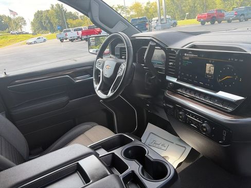 Used 2026 Chevrolet Silverado 1500 LT AWD/4WD image 40