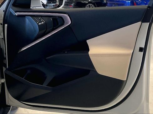 Certified 2025 BMW X3 xDrive30i w/ Premium Package image 22