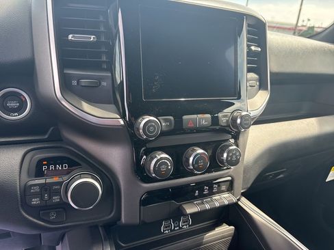 New 2026 RAM 1500 4x4 Crew Cab image 23