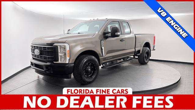 Used 2023 Ford F250 XL RWD image 1