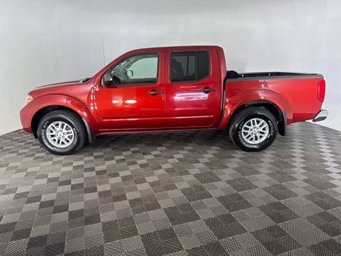 Used 2015 Nissan Frontier SV RWD image 10