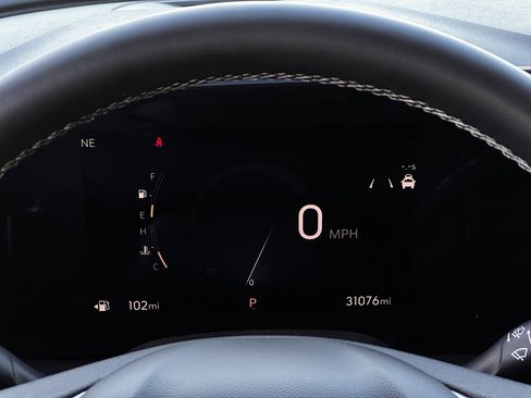 Used 2024 Buick Encore GX Avenir image 19