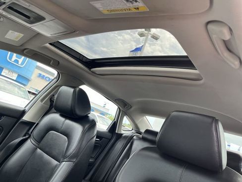 Used 2024 Honda Civic Touring image 18