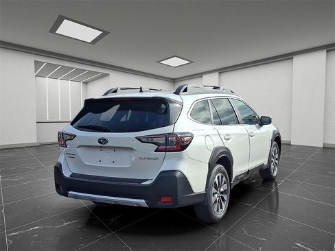 New 2025 Subaru Outback Limited image 5
