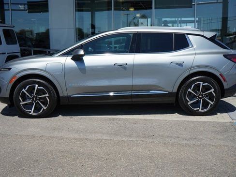 New 2025 Chevrolet Equinox EV LT FWD image 5