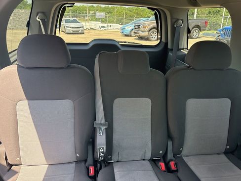 Used 2003 Ford Expedition XLT AWD/4WD image 9